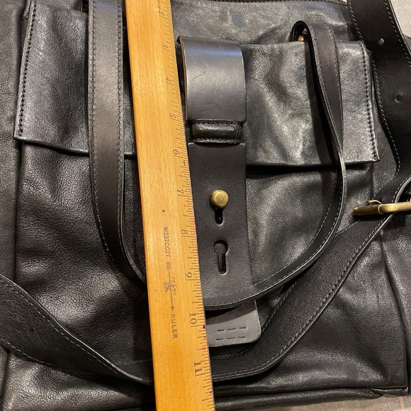 Black leather bag from Sundance - Picture 7 of 8